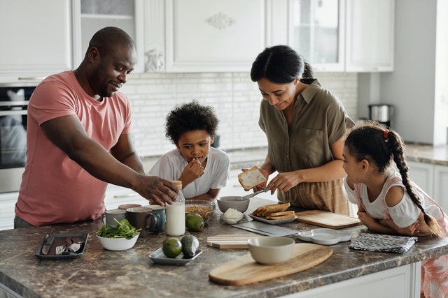 Cuisiner : un métier qui s’apprend dès l’enfance